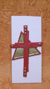 Wachsmotiv   Kreuz mit Strahlen  Rot  Gold    9206